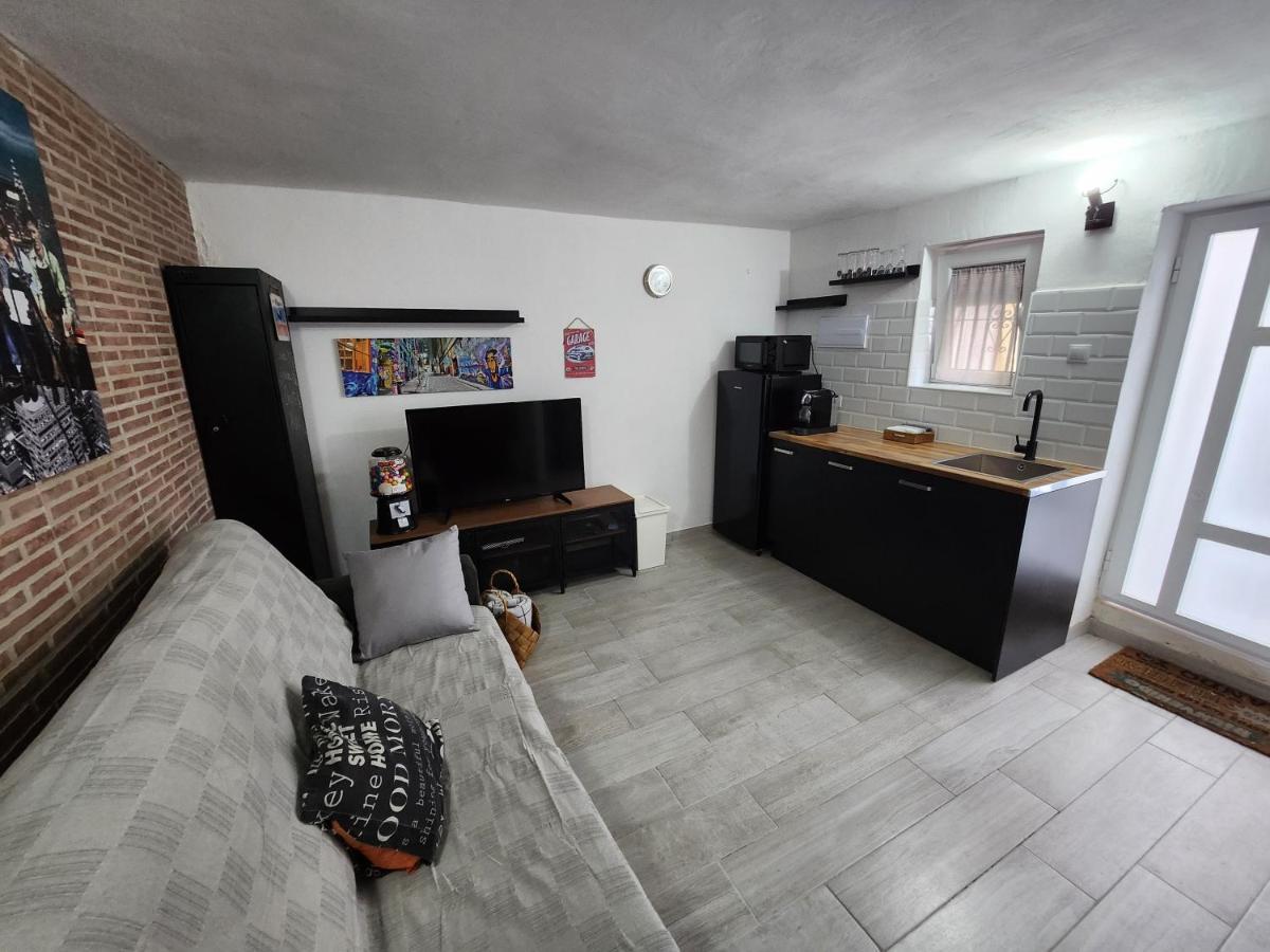 Апартаменты Fabulosa Casa En El Corazon De San Sebastian Альмуньекар Экстерьер фото