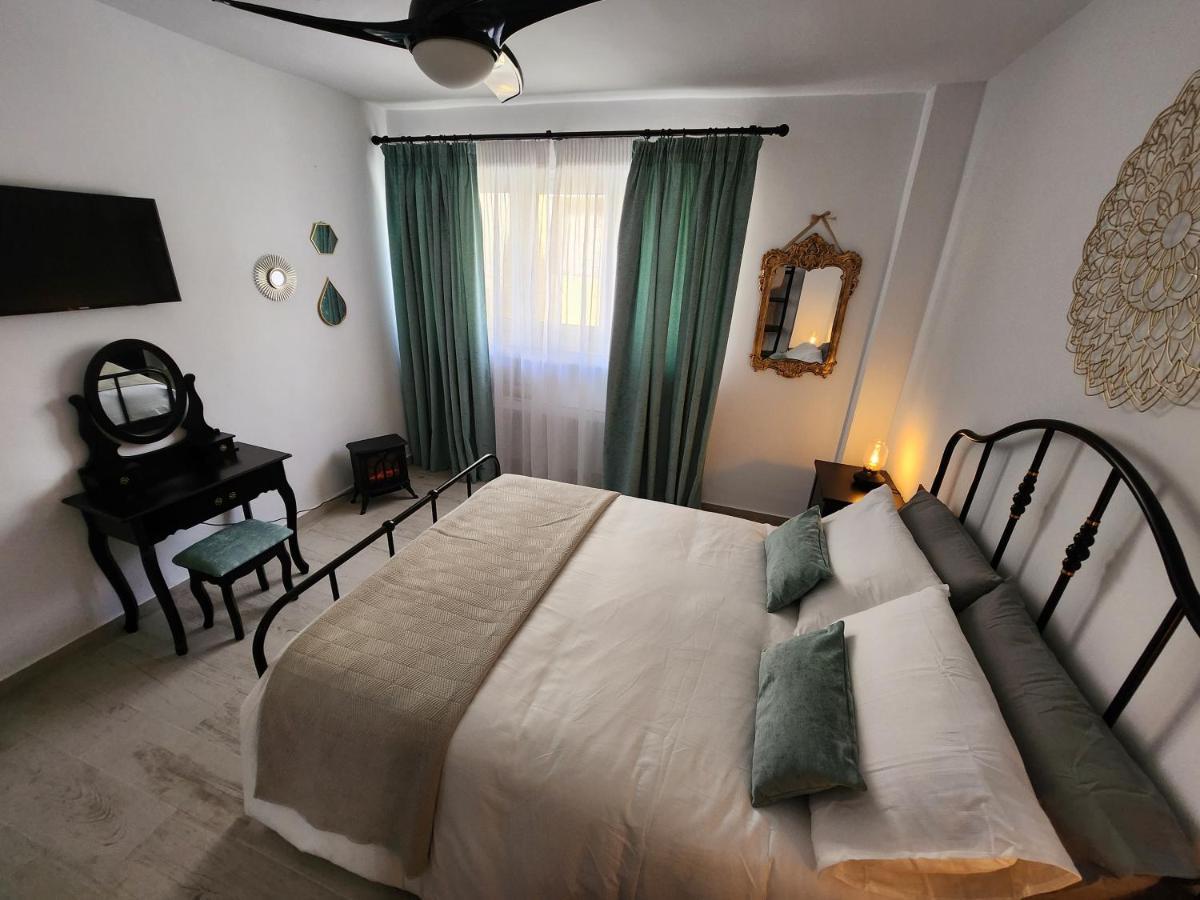 Апартаменты Fabulosa Casa En El Corazon De San Sebastian Альмуньекар Экстерьер фото